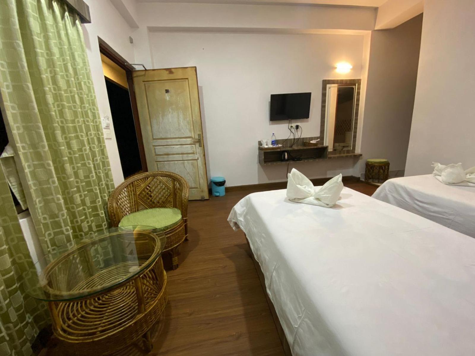 Lamahatta Residency Hotel Дарджилинг Екстериор снимка